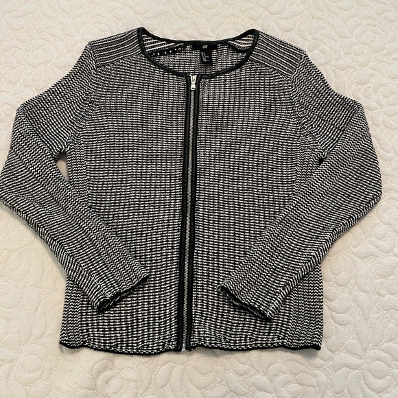 H&M Jacket/Blazer Quilted with Leather Lining - Picture 2 of 5